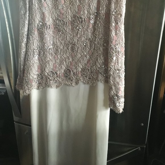 George Allette Evening Gown - 197 $80 or $70 w/offer - Picture 2 of 6